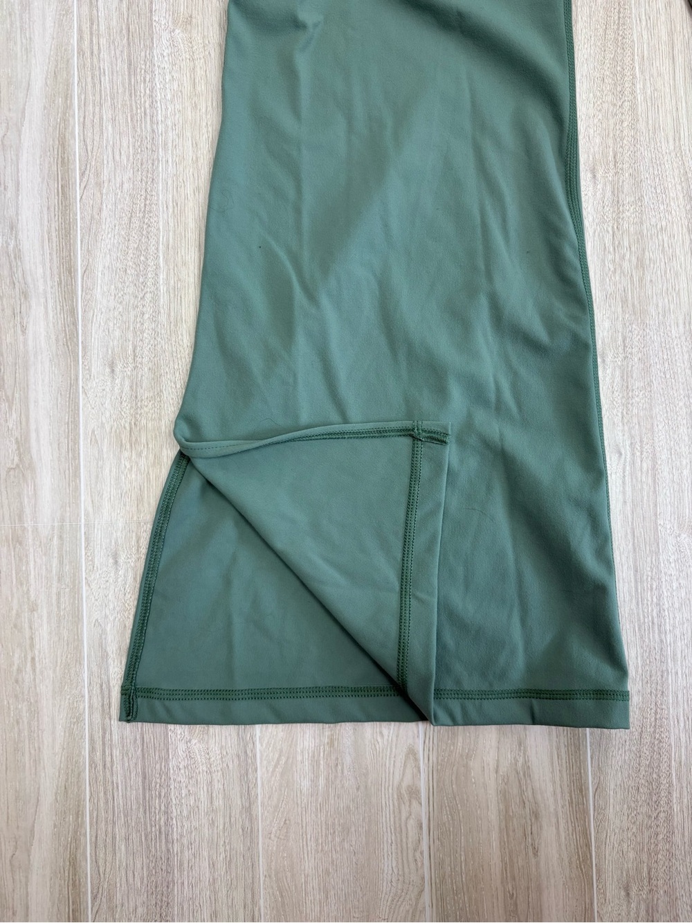 Blogilates Green High-Waist Flare Leggings XL EUC Yoga Minimalist Clean Girl - Picture 4 of 10